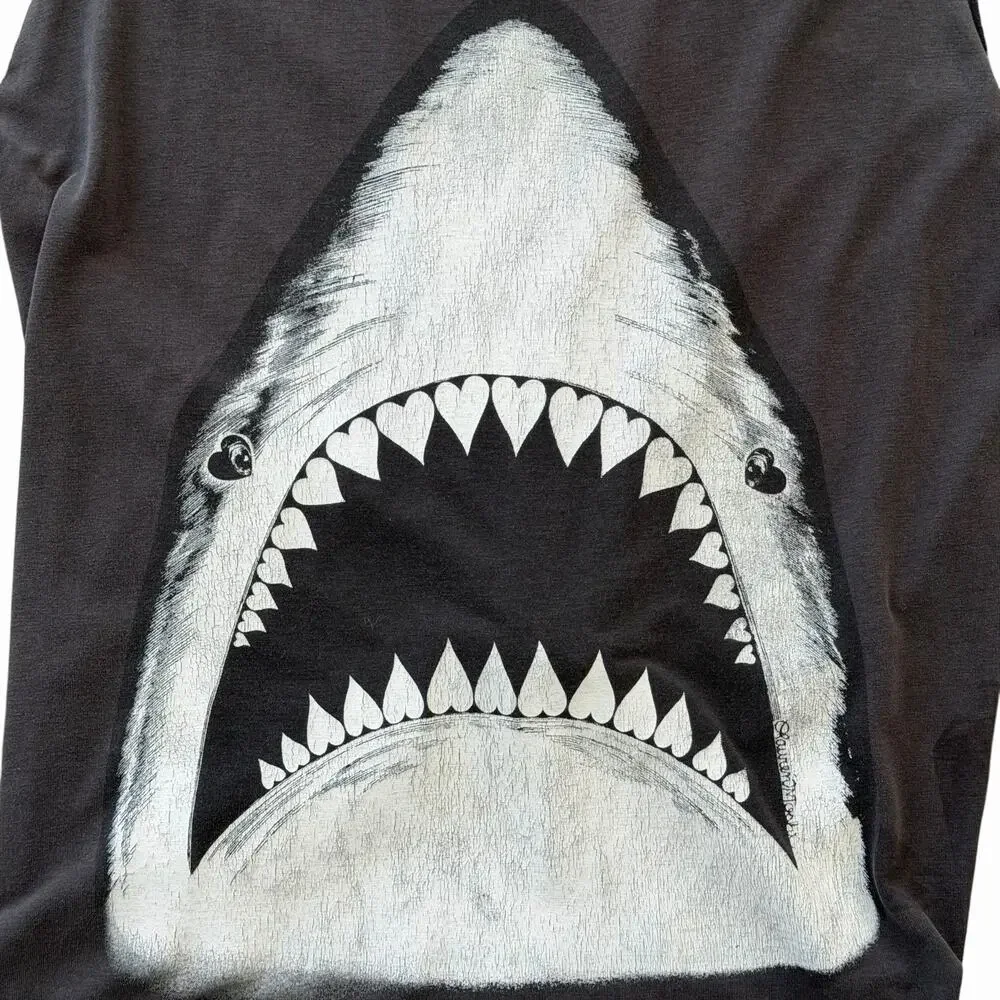 Lauren Moshi Shark Heart Tooth Top - Picture 5 of 6